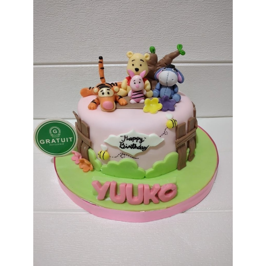 

CAKE WINNIE THE POOH UK 15CM