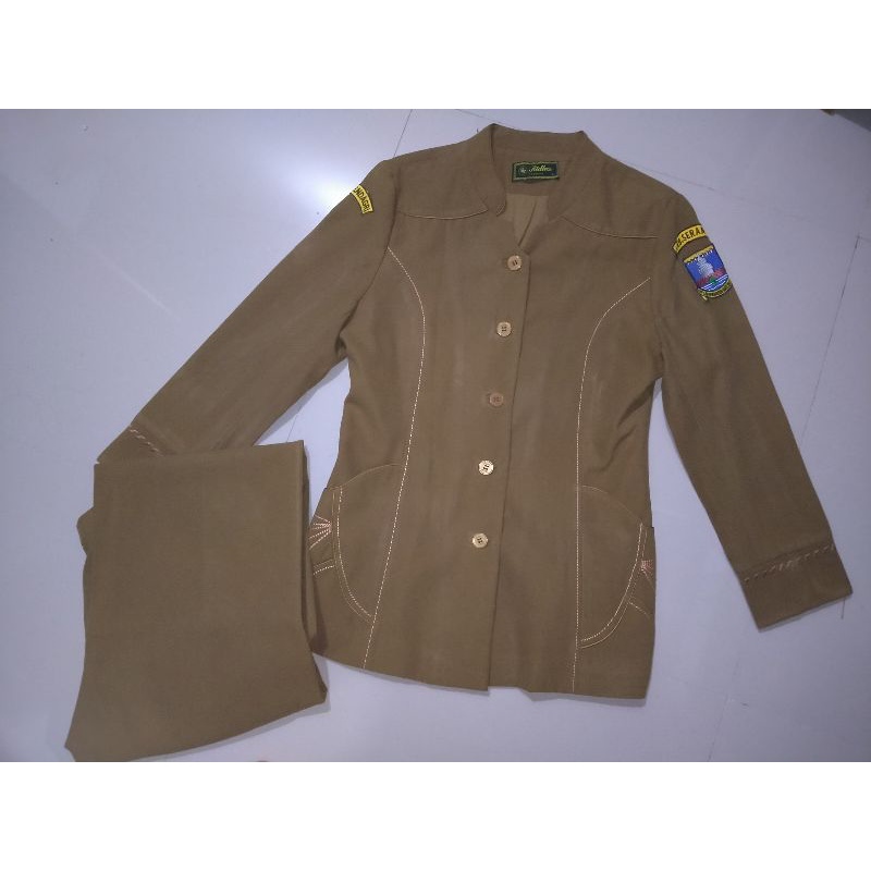 PRELOVED SETELAN PDH KHAKI PNS