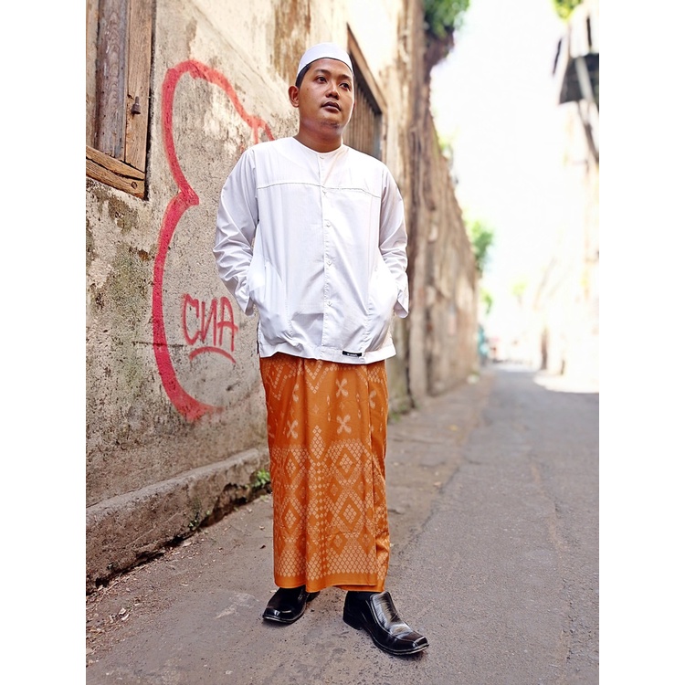 Sarung Sari Kembang Eksklusif by PT SARI WARNA ASLI