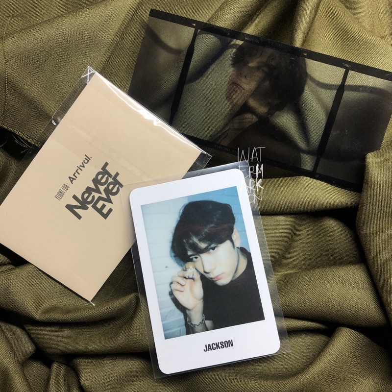 [SELL] Jackson GOT7 Gotoon Figure Flight LOG : Arrival NEVER EVER Polaroid Photocard