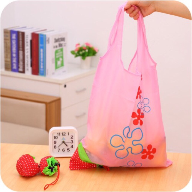 SBRU044 Tas Kantong Belanja Strawberry Ulang Pakai Shoping Bag Reusable / Waduh Sayur Cuci Ulang