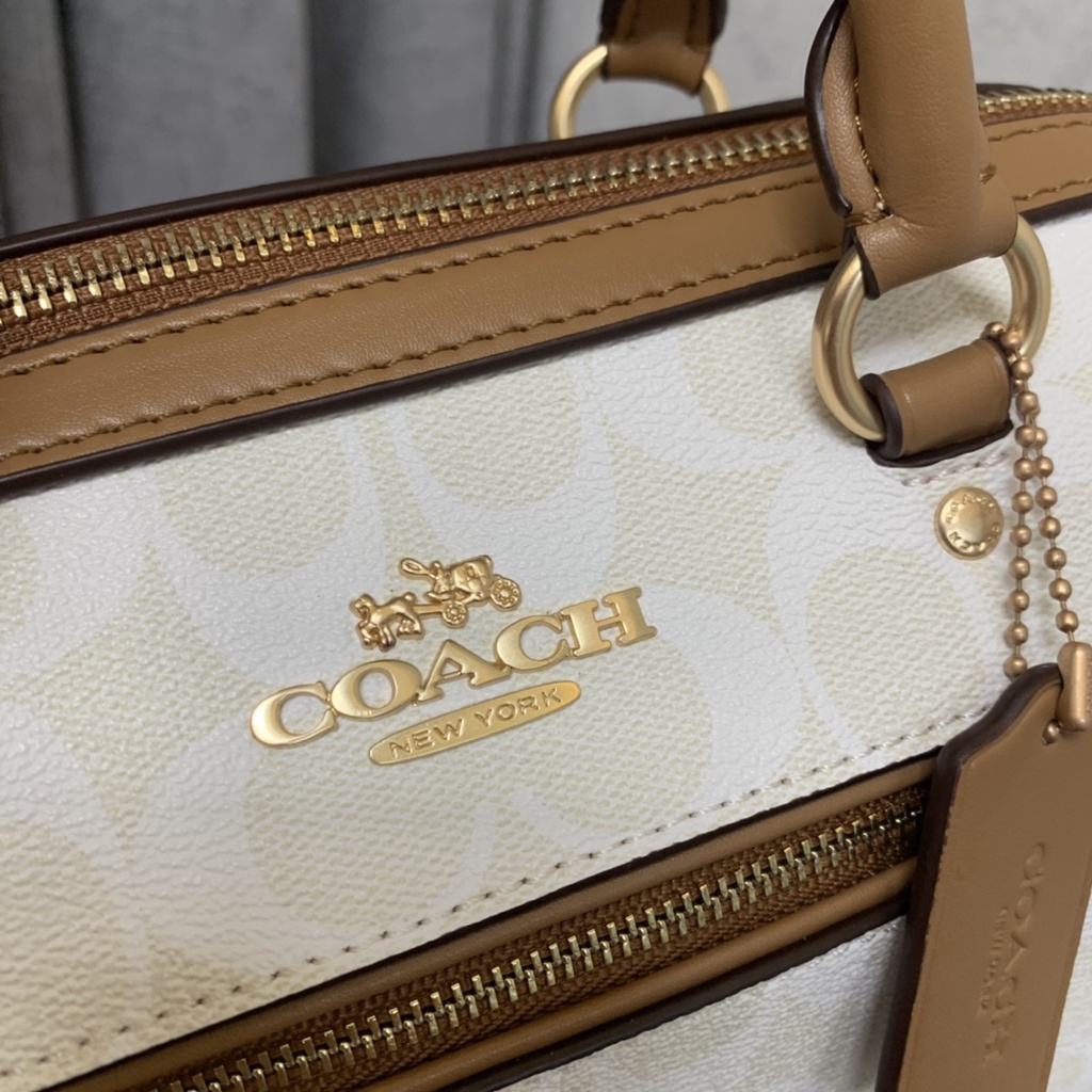 coach 149 latest color matching ROWAN classic old flower handbag Boston pillow bag milk tea   ztb