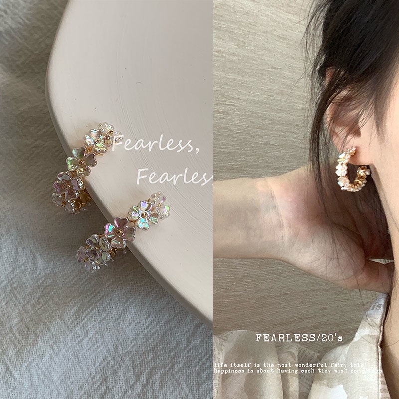 Anting-anting baru modis elegan Korea c-berbentuk anting-anting wanita online influencer bunga priba