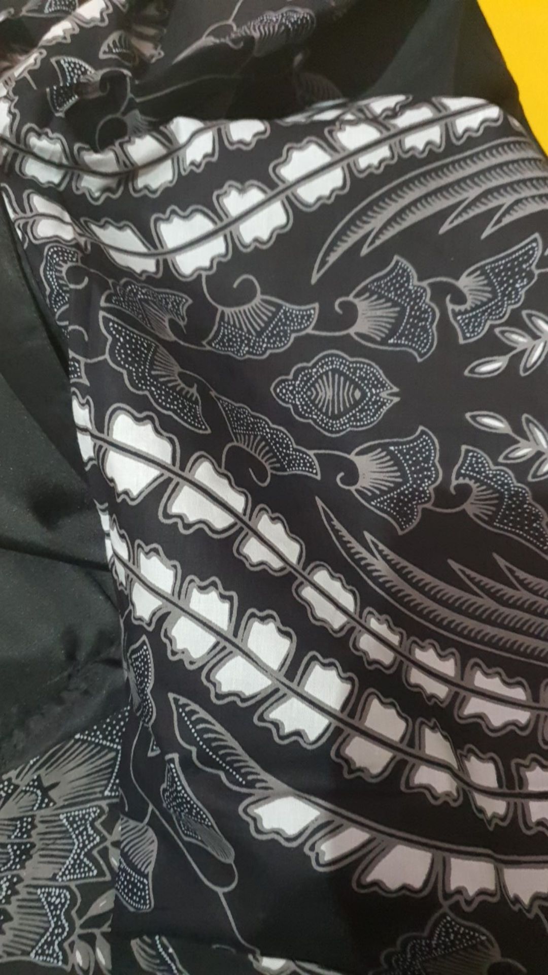 Abhinaya Pendek Kemeja Batik Pria Full Furing Bahan Katun Sragenan