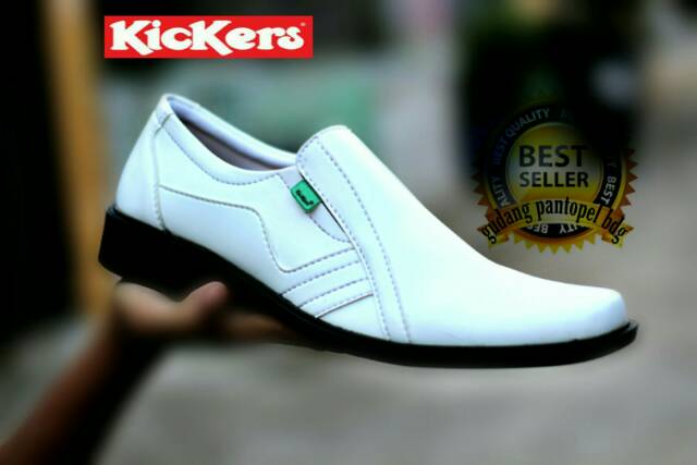 SEPATU PANTOFEL PRIA KICKERS KULIT SWEDIAN PUTIH ASLI FORMAL