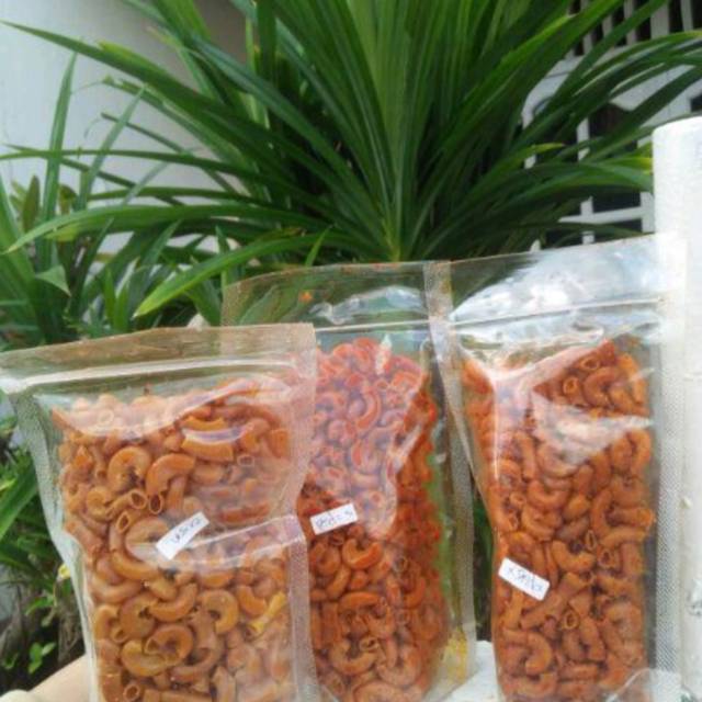 

makaroni bantet pedas daun jeruk 150gr