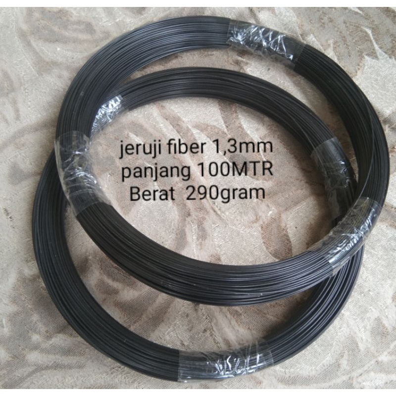 jeruji fiber hitam 1,3mm ( non kulitan) panjang 100mtr berat 290gram