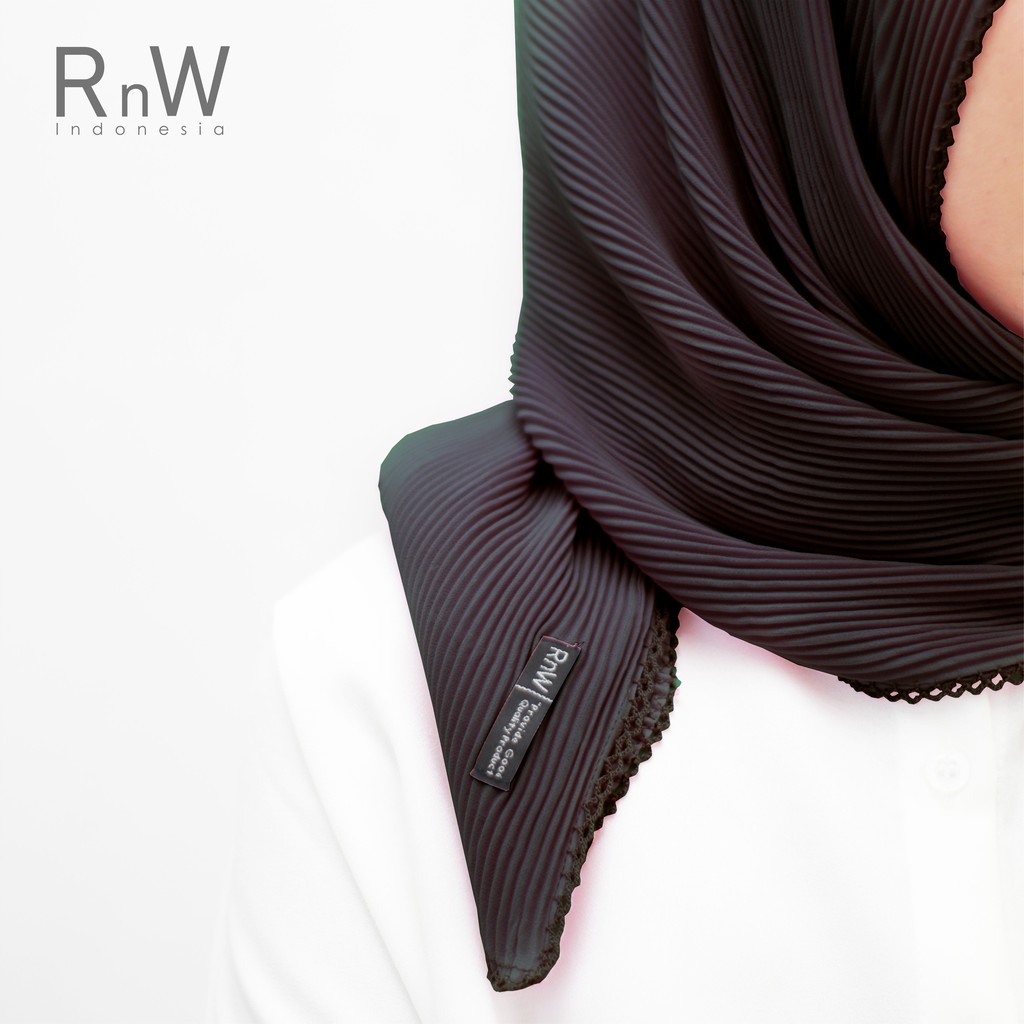 NEW YEAR SALE Pashmina Plisket Crochet Premium-Hitam