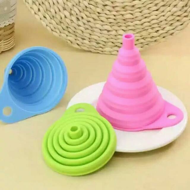 Corong air silicone flexible lipat portable silikon