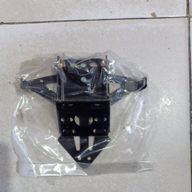 Spakboard belakang besi/trail tidi universal vixion cb150 mxking fu sonic cbr r15 ninja mx r15 gsx