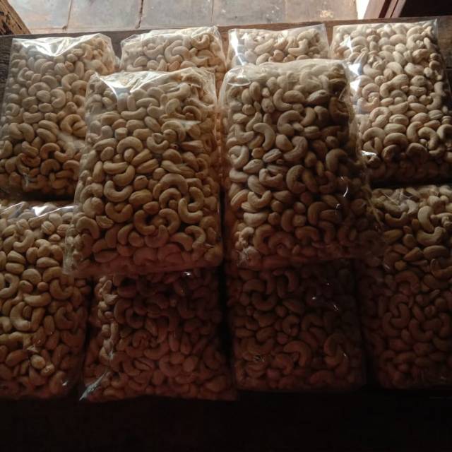 

Kacang Mede Super 1kg asli Wonogiri