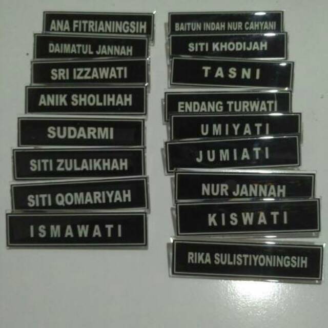 

Nama Dada Akrilik cor RESIN Peniti