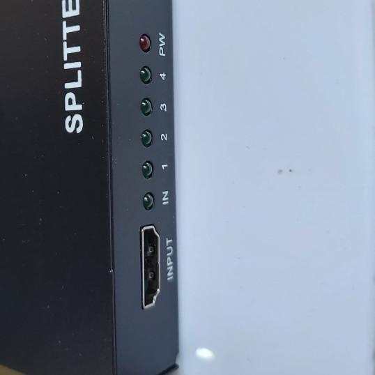 ➾ HDMI Splitter 1x4 ➽
