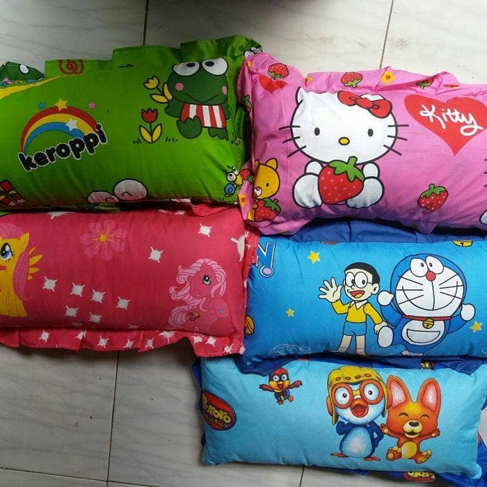 bantal imut ./bantal cinta kecil/bantal lucu/bantal anak