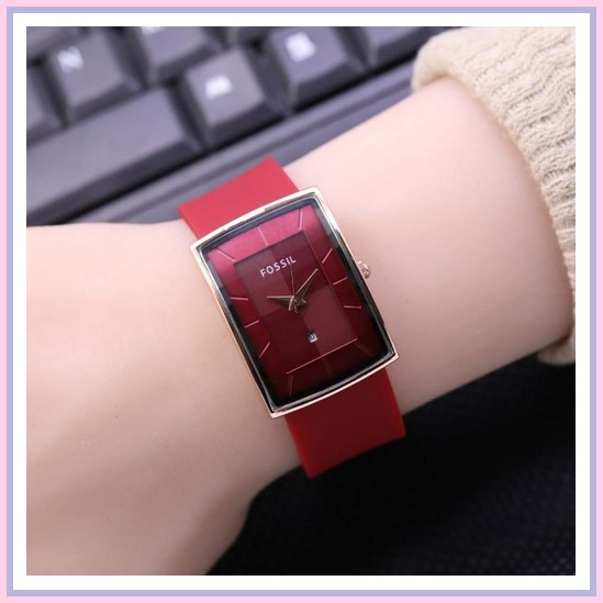 Jam Tangan Cewek Terbaru Termurah Elegan Korean Brand Tahan Air Jam Tangan Wanita  Rubber Kotak Mura