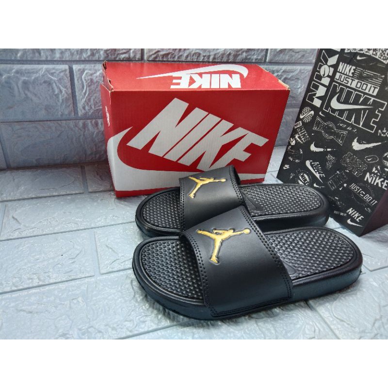 Sandal slop nike jordan wanita kekinian/sandal slop nike jordan pria terbaru NIKE JORDAN Gold premium-3