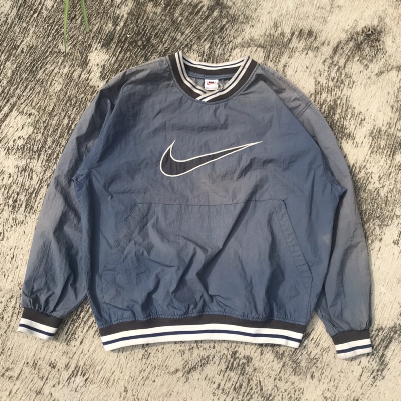 vintage windbreaker nike big swoosh