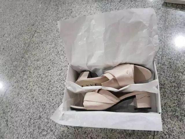 Kertas Doorslag/duslak (68x29cm) Untuk Pembungkus/penyumpal Sepatu. 2 Ikat 100 Pcs