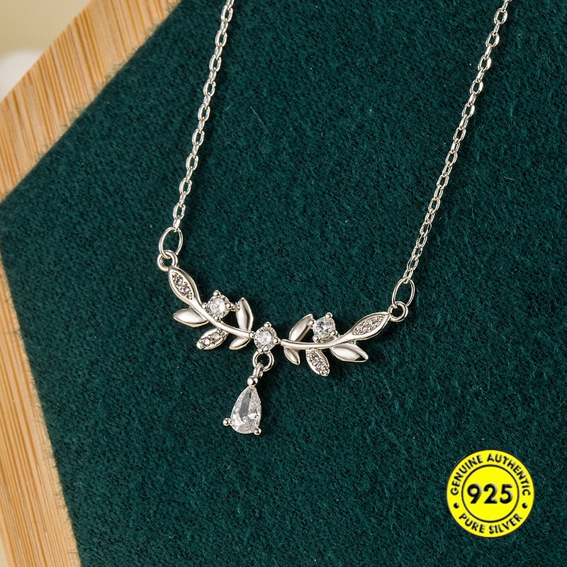 Kalung Rantai Klavikula Desain Daun Tetesan Air Bahan S925 Silver