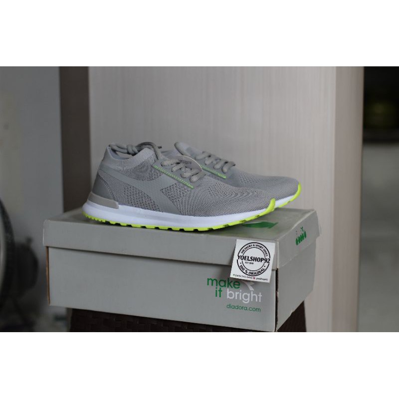 SEPATU RUNNING DIADORA LERANZO WOMEN