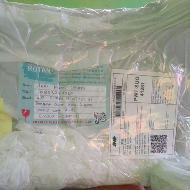 Keranjang Air Mineral / Tempat Aqua Gelas Rotan Sintetis Isi 16