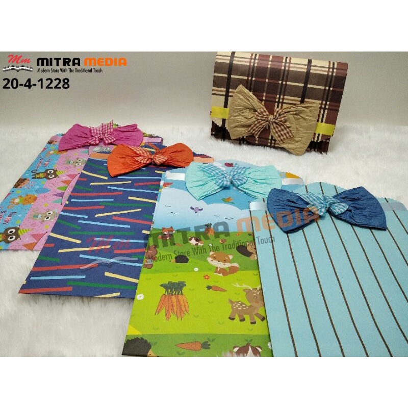 

KANTONG KADO / KERTAS KADO INSTANT MOTIF PITA TANGGUNG