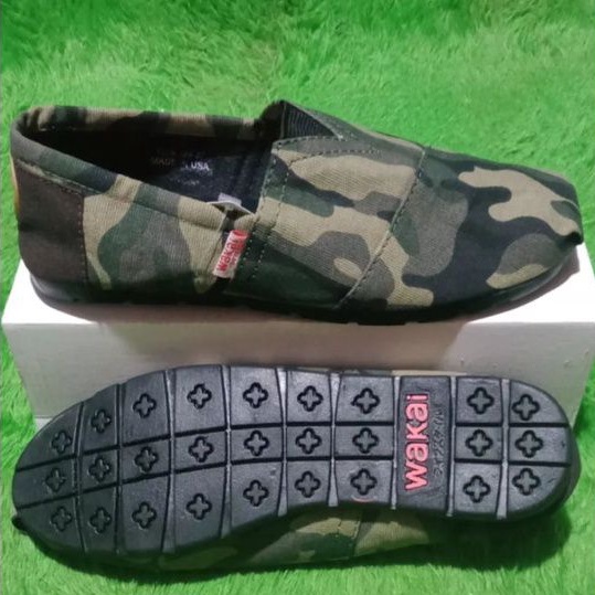 sepatu wakai Loreng pria wanita