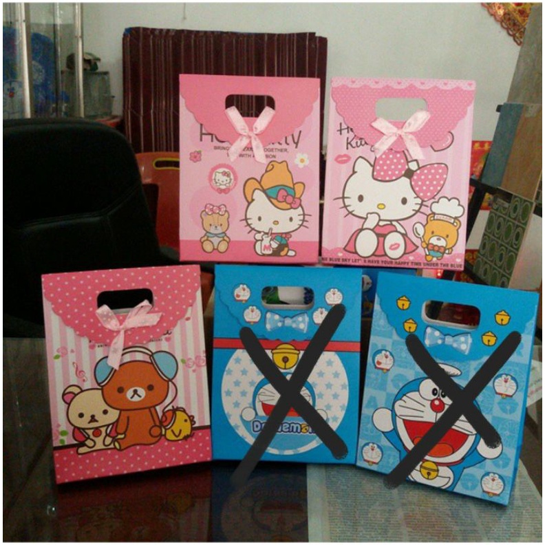 

paper bag hello kitty