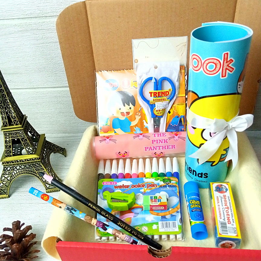 

Hampers Gift Box Stationery / PAKET ALAT TULIS 11 IN 1 / Gift Ulang tahun/Paket Menggambar/Paket Mewarnai