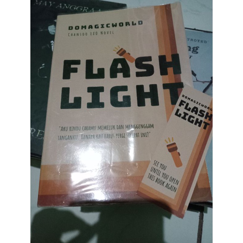 PRELOVED Fanbook (Flashlight by Domagicworld)