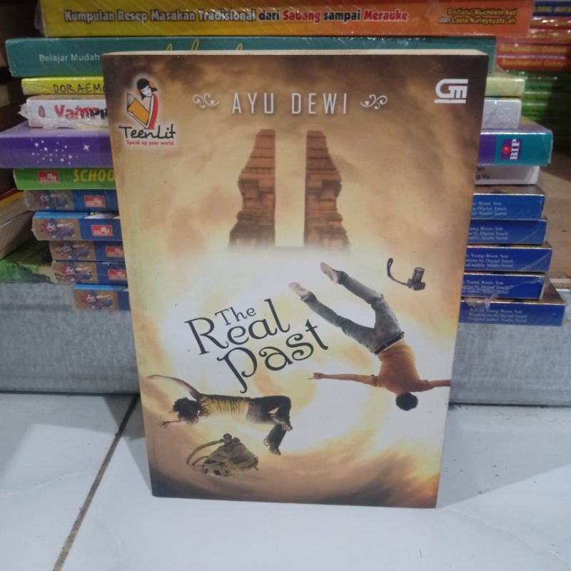 obral buku murah Novel best seller // remaja // wattpad // fantasi // sastra // fiksi // non fiksi part 30-The real past 3