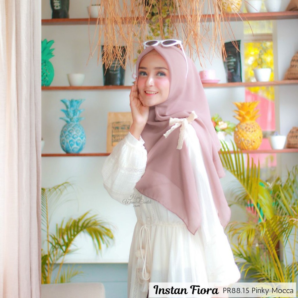Hijabwanitacantik - Hijab Instan Fiora | Hijab Instan | Jilbab Instan Voal-Pinky Mocca