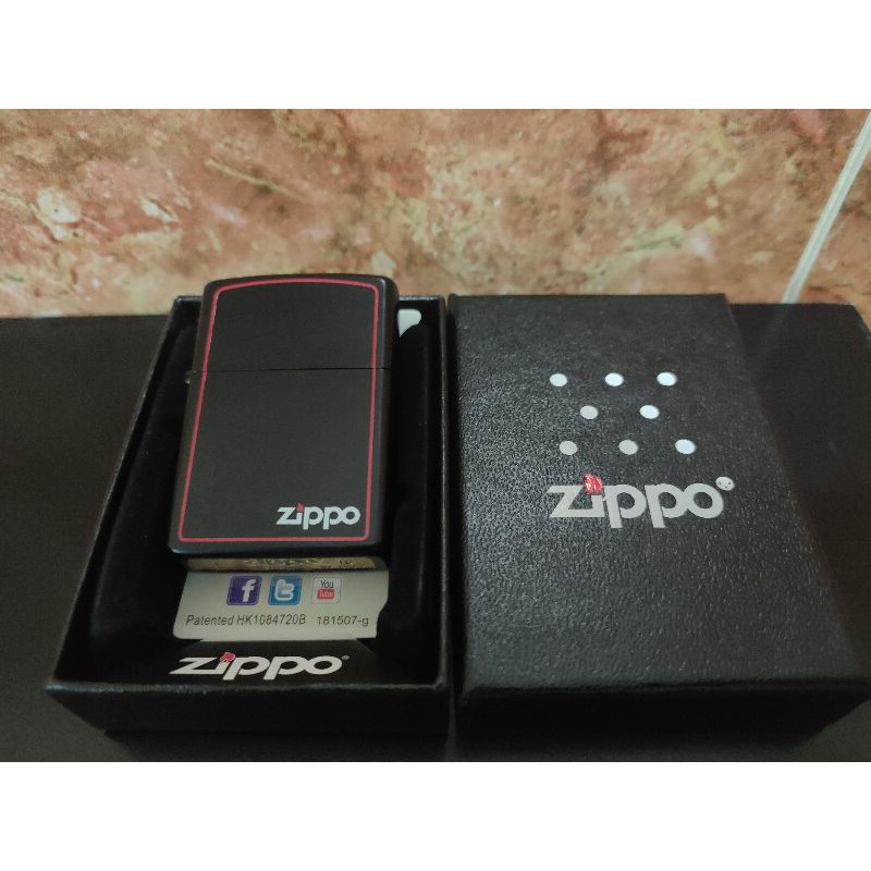 Zippo Grade Ori Black doff list merah