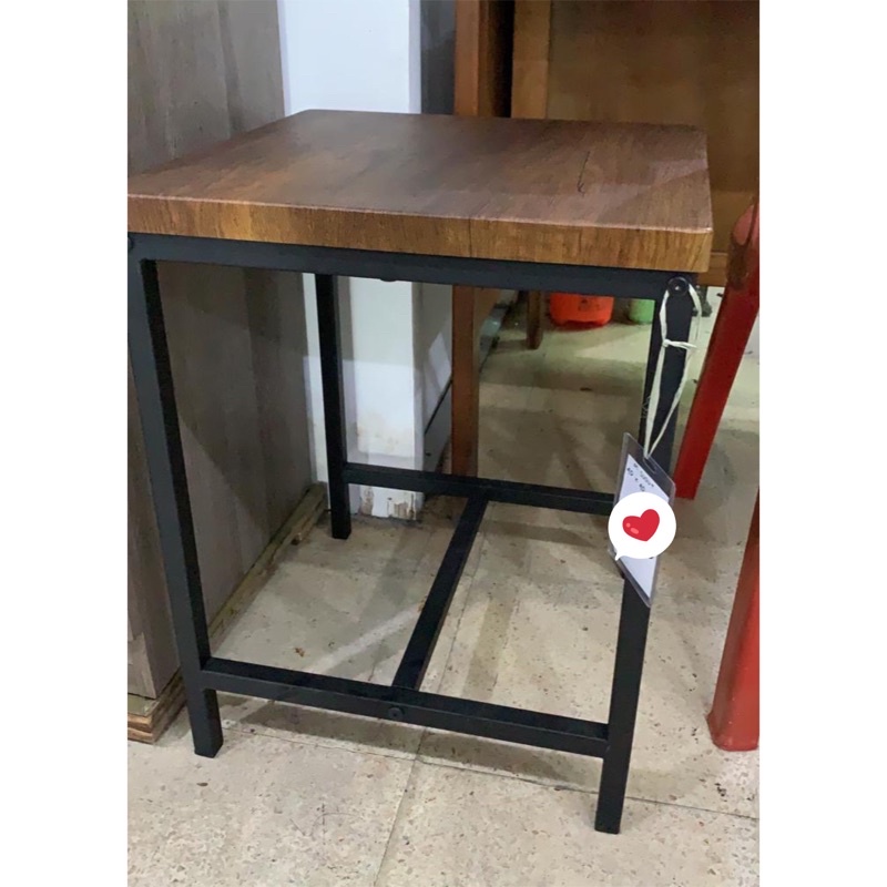 Meja kecil kotak kayu serbaguna