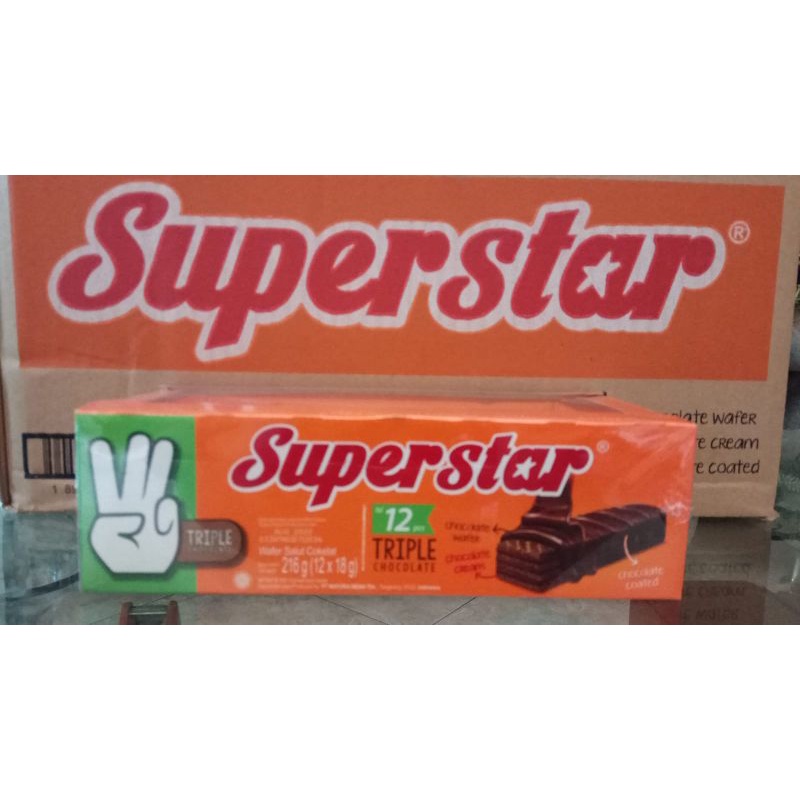 

wafer super star triple chocolate isi 12x18gr