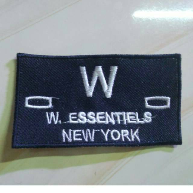 Emblem patch bordirw essentiels new york