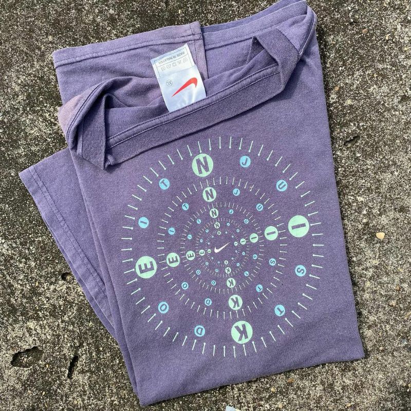 T-shirt Nike compass vintage 90s