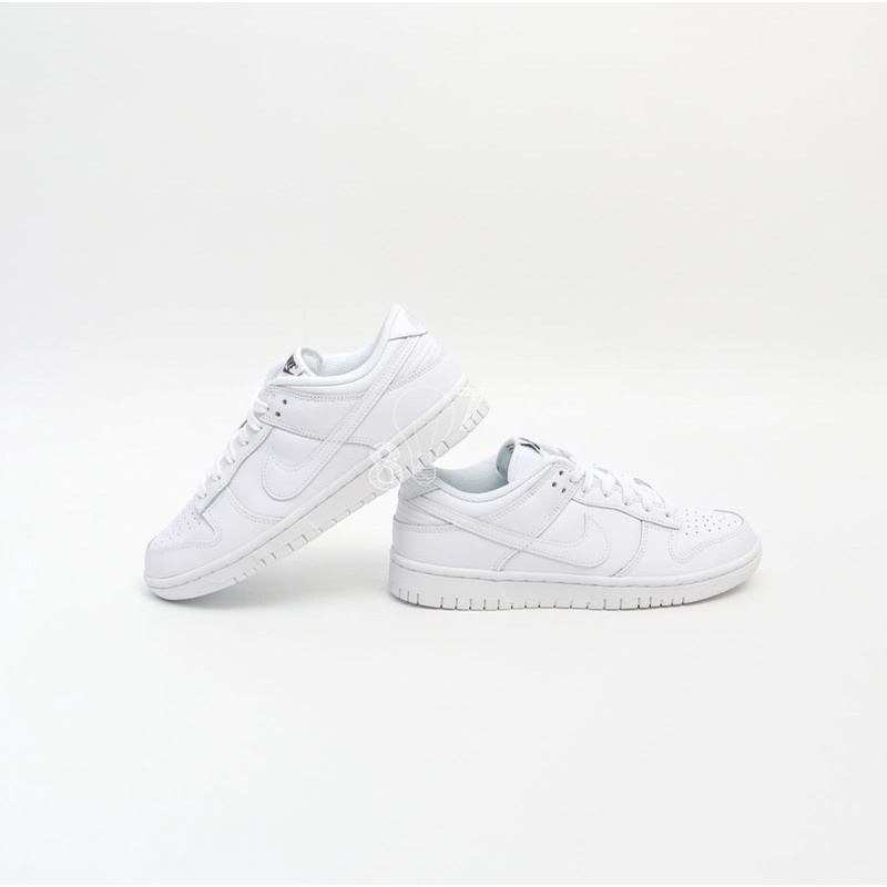Dunk Low Triple White