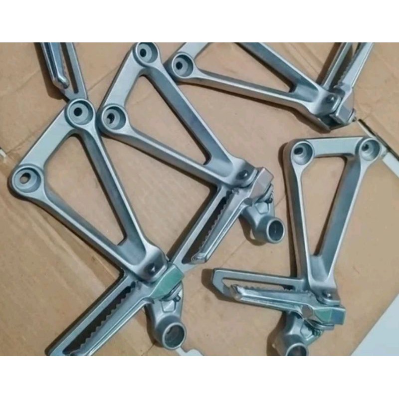 footstep pijakan kaki foot step CBR150 OLD cbr150 lama ori K45