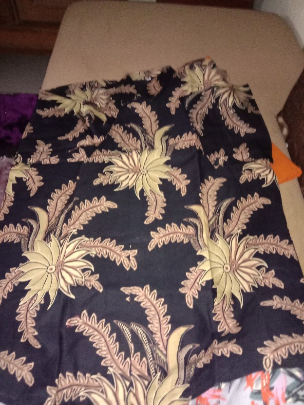 Godongan Ireng Kemeja Batik Pria Lengan Pendek Lapis Furing Katun Primisima Batik Solo