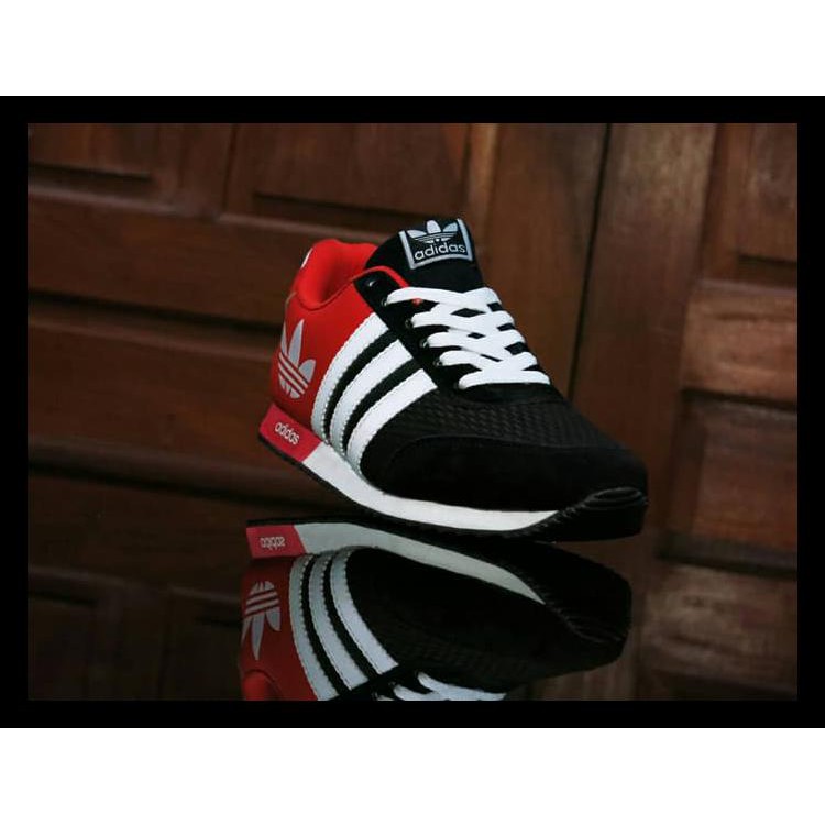 Cuci Gudang Sepatu Sport Adidas V Racer / Casual / Joging / Olahraga Cowok Cuci Gudang
