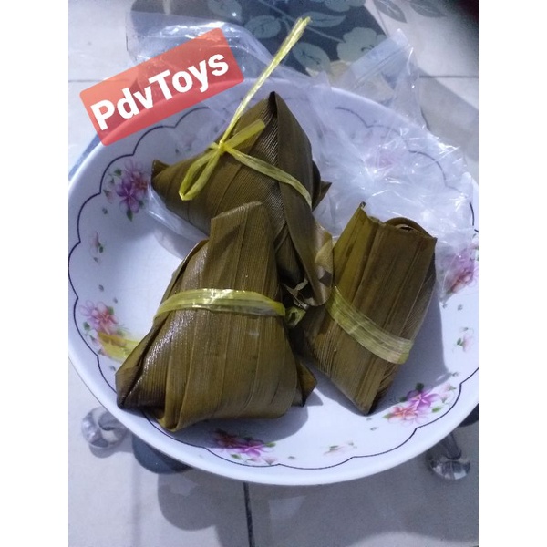 

Bacang ketan isi daging Babi Kecap asli homemade