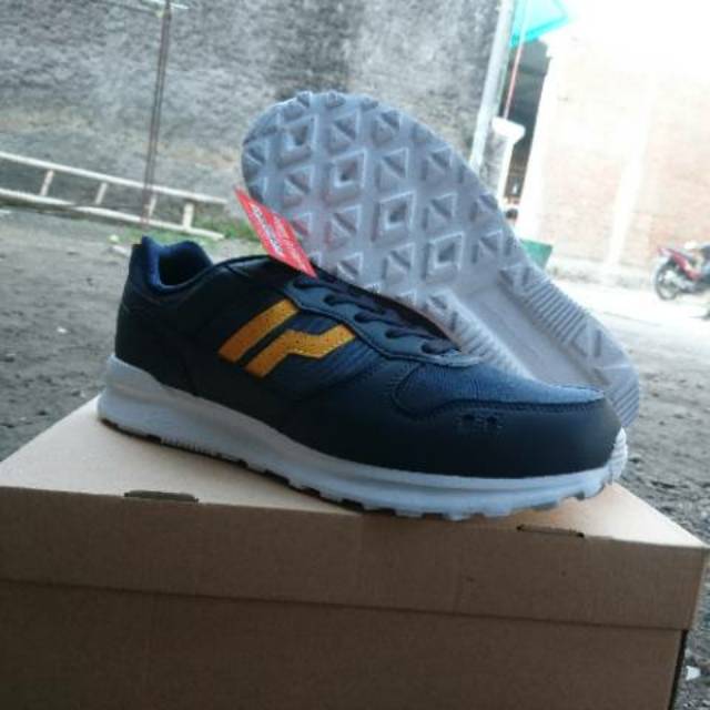 Sepatu Piero Jogger Ultimate