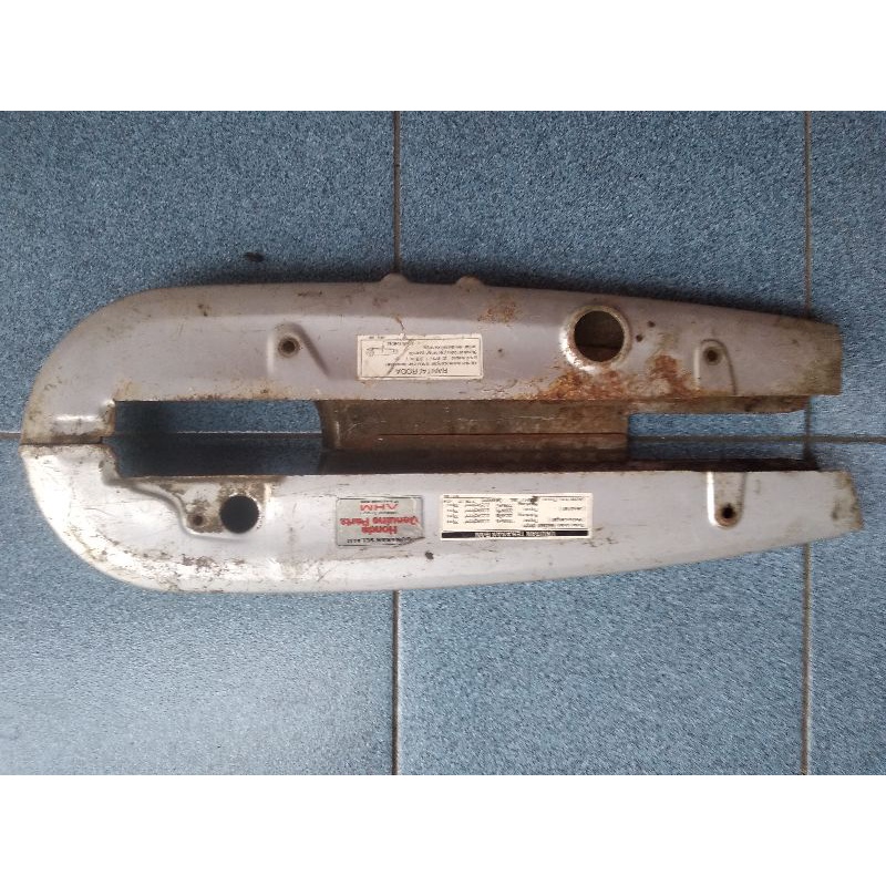 Sepasang Katengkas Pelindung Ranti Belakang Honda Karisma Original