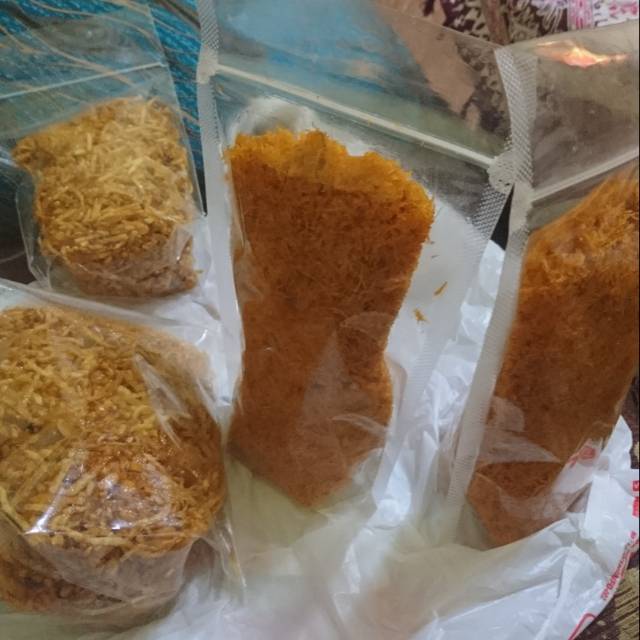 

Serundeng dan sambal kentang