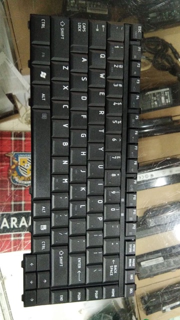 Keyboard Laptop Toshiba Satellite A200 A205 A300 M300 L200 L300 L310 L510 Series