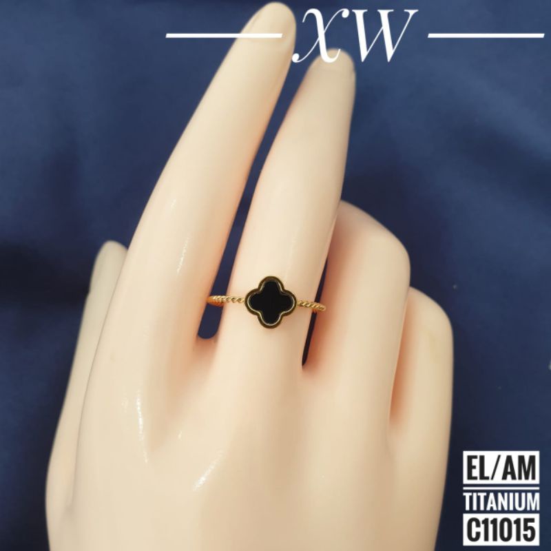 Cincin Titanium Clover (Size 5-9) C11015-O