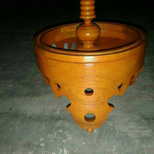 Tebok pleci jati motif lubang