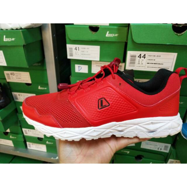 Sepatu Lari League Vader 102136610