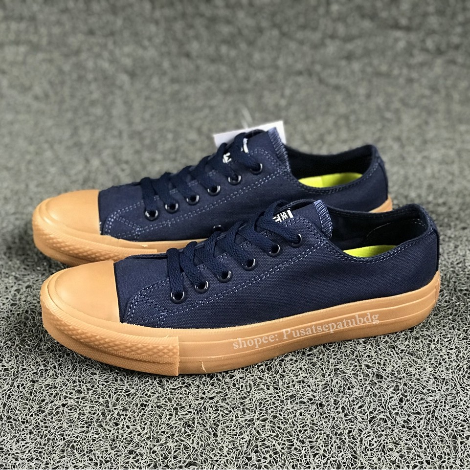 Sepatu Converse Chuck Taylor II Lunarlon Low Navy Gum